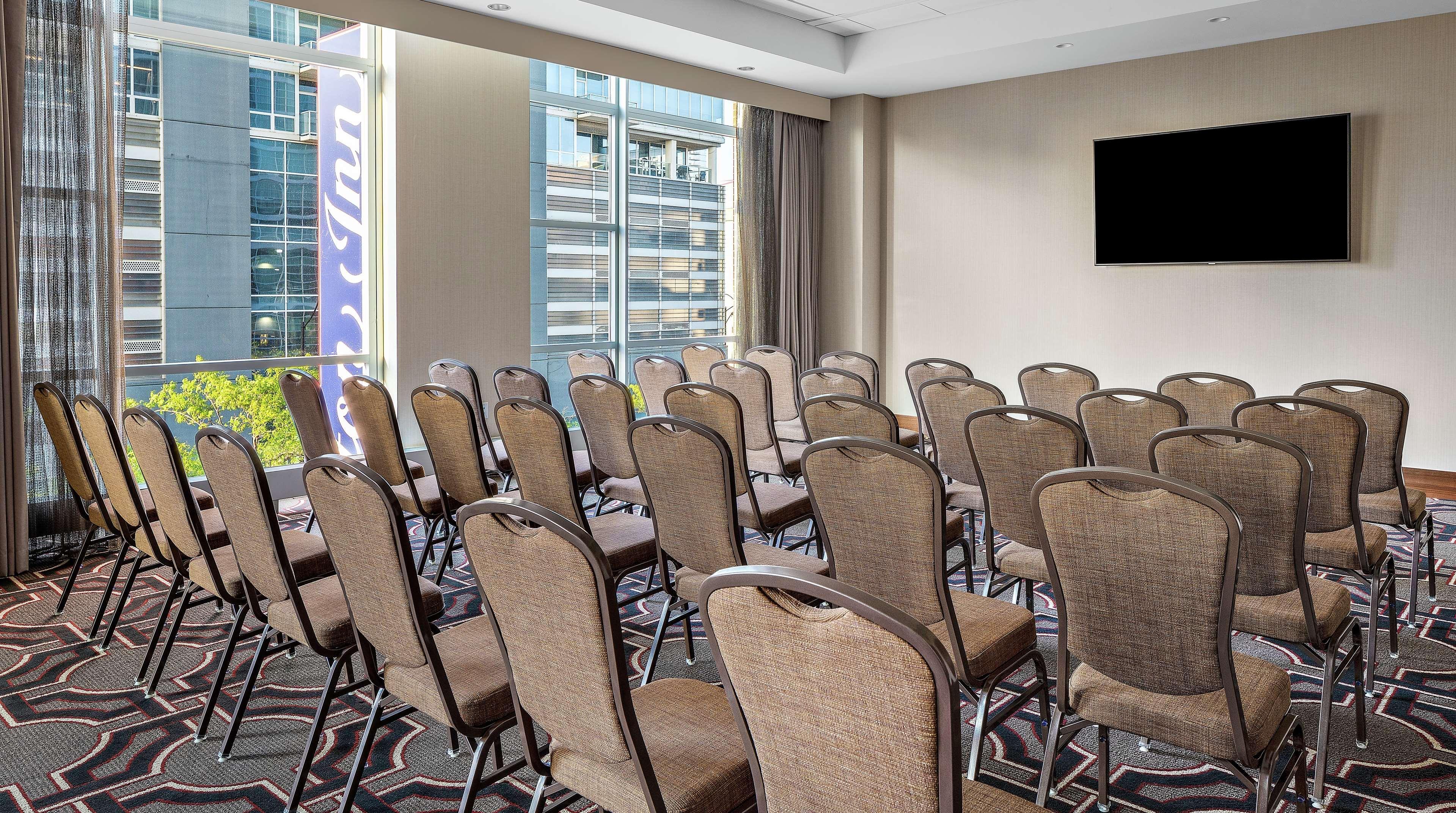 Home2 Suites By Hilton Chicago Mccormick Place Extérieur photo