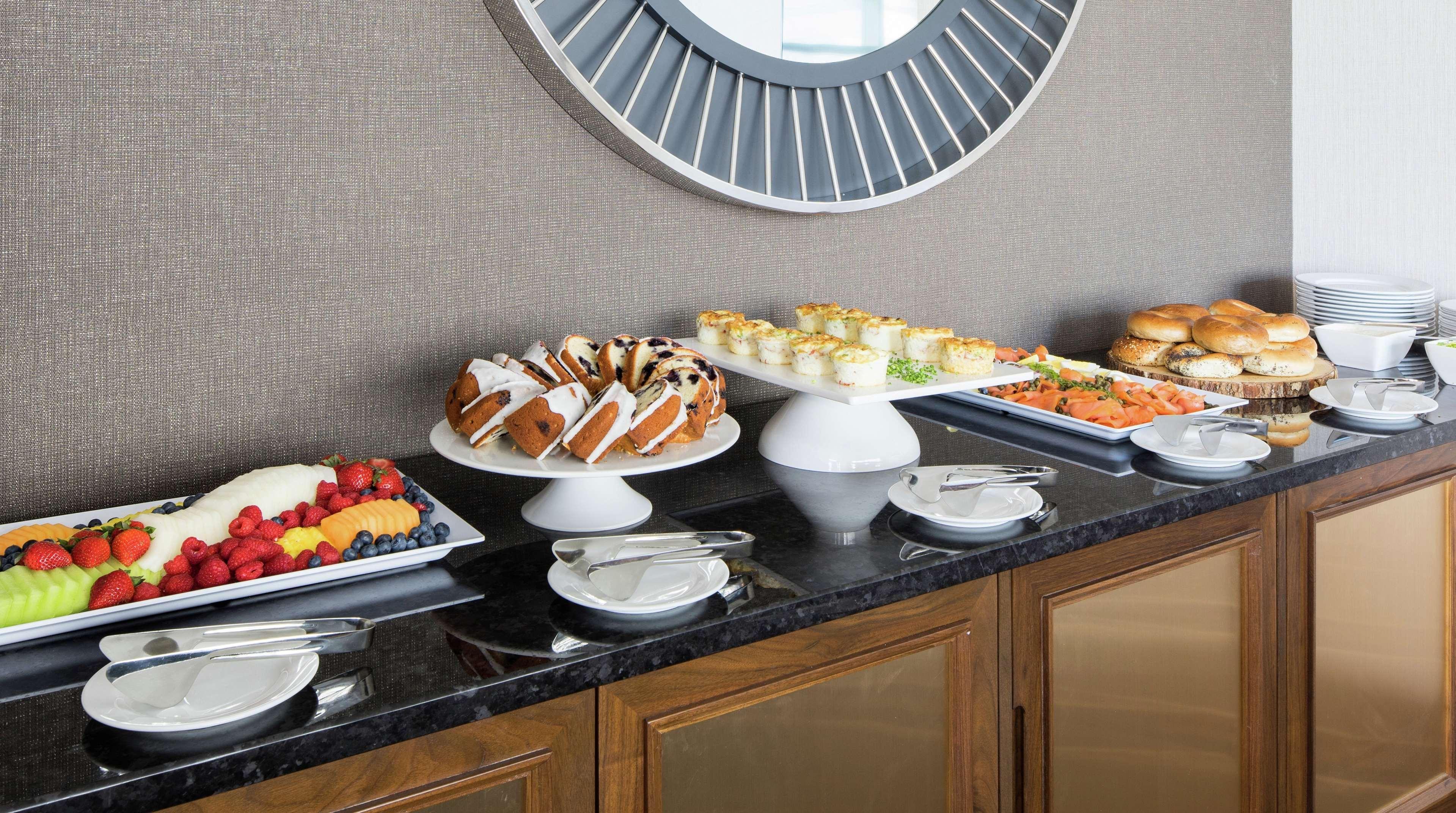 Home2 Suites By Hilton Chicago Mccormick Place Extérieur photo