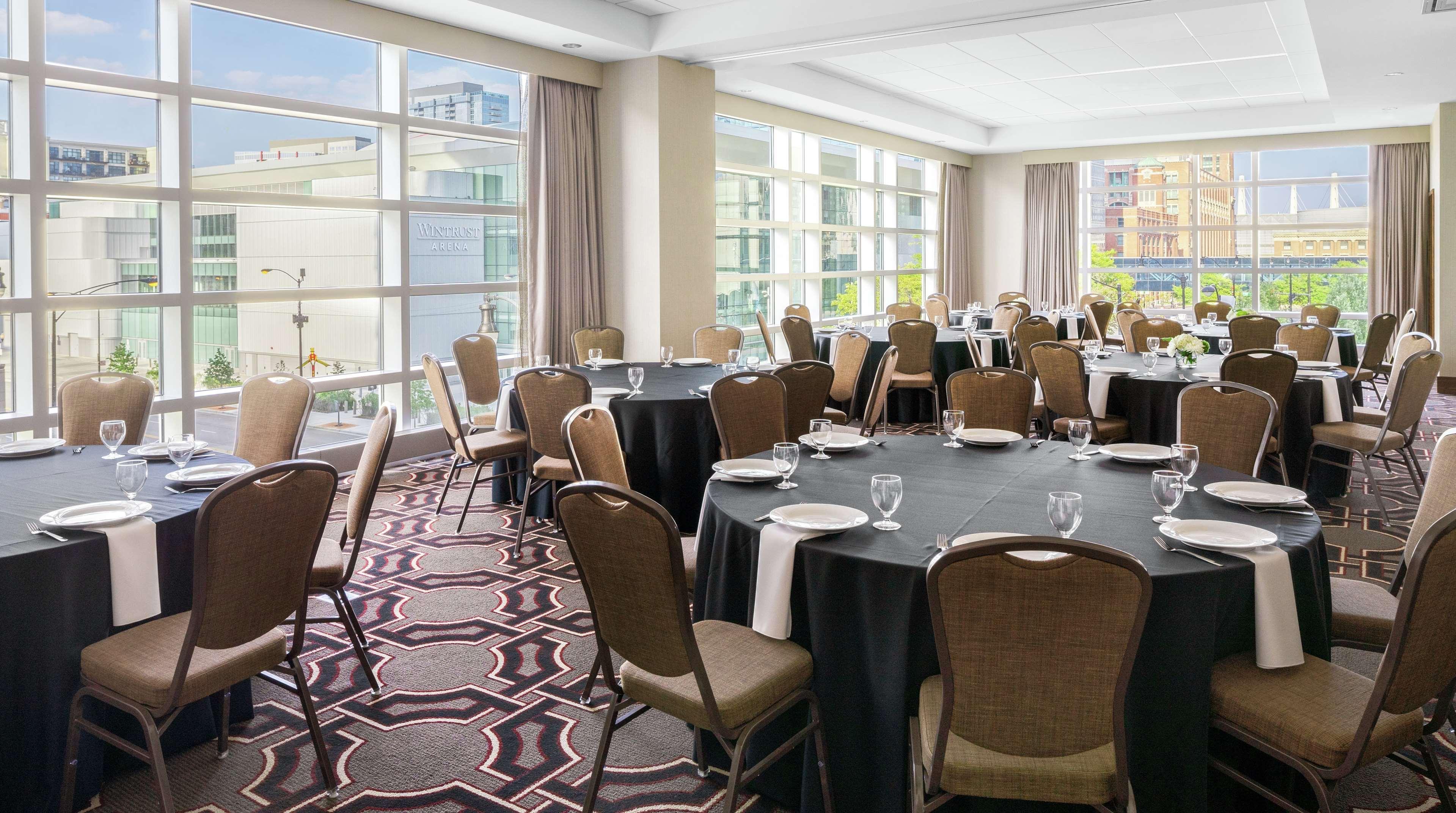 Home2 Suites By Hilton Chicago Mccormick Place Extérieur photo