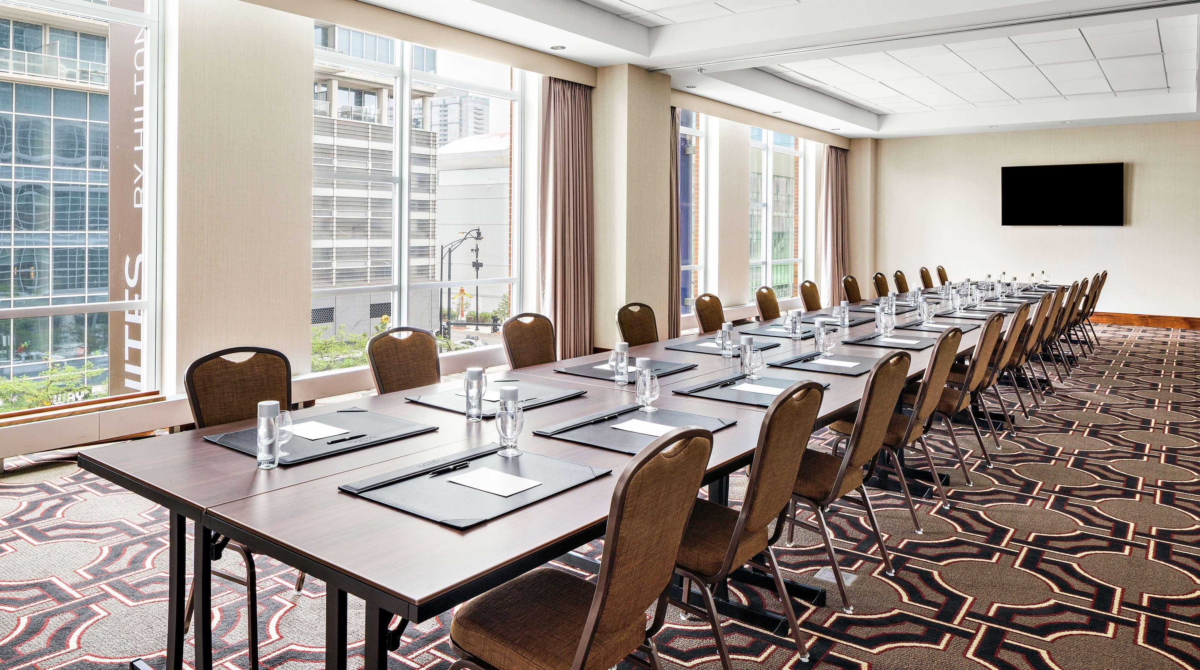 Home2 Suites By Hilton Chicago Mccormick Place Extérieur photo